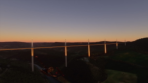 Millau Viaduct thumbnail 2
