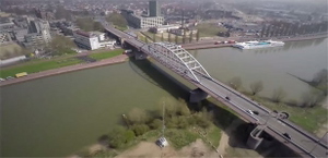 Arnhem - John Frost Bridge thumbnail 3