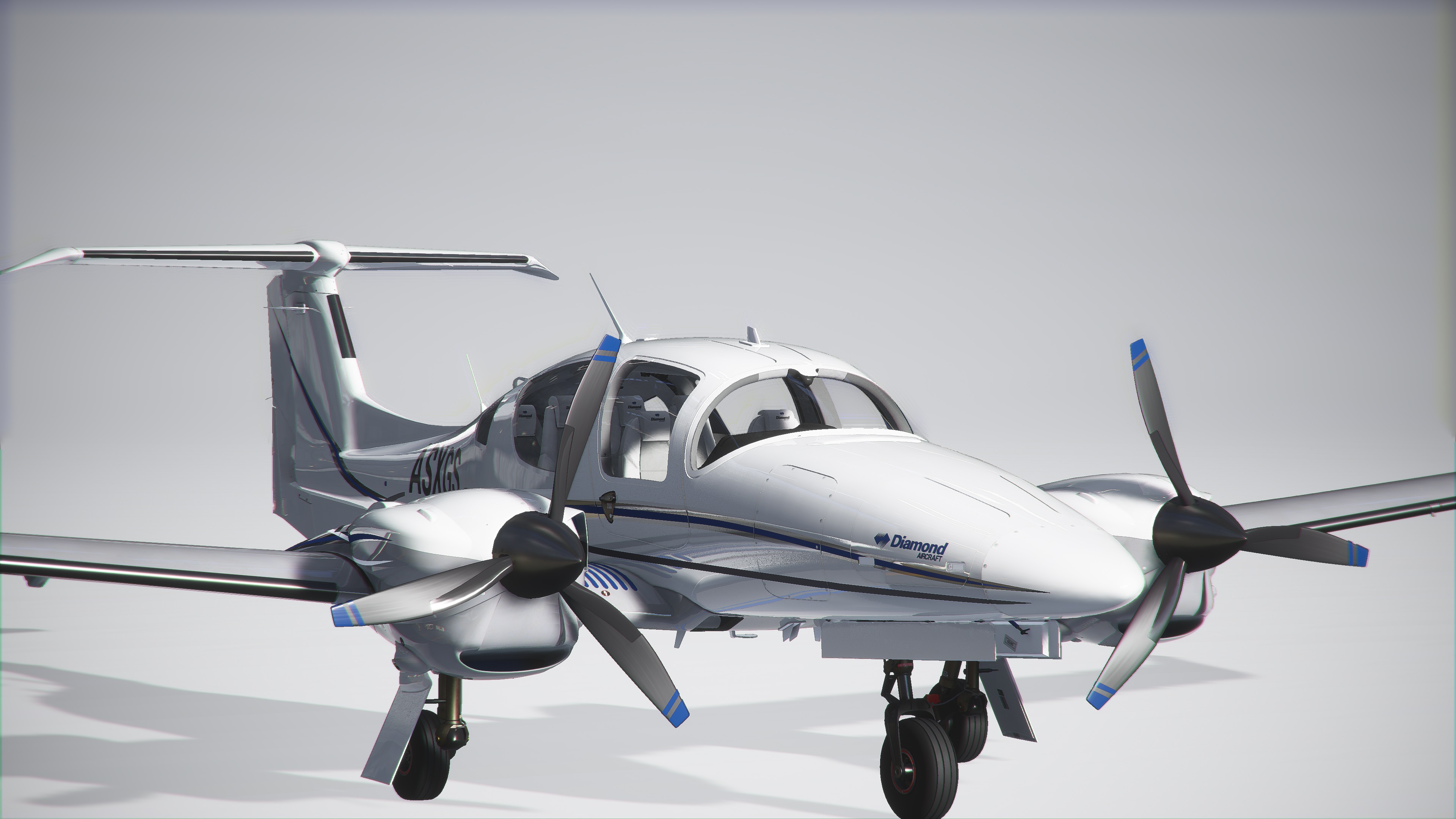Diamond DA62 White-Blue - Image 1