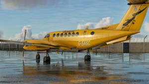 Scottish Ambulance Service Beechcraft King Air350 thumbnail 8