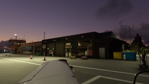 CYXH Medicine Hat Regional Airport thumbnail 3
