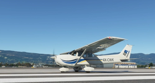 Cessna 172 - Moonair - 4X-CWK