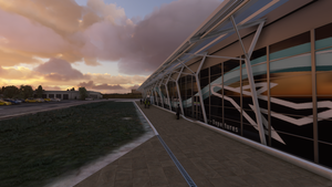 London Southend Airport - EGMC thumbnail 10