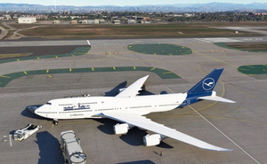Boeing 747-8i Lufthansa Personal Edition Berlin (4k) - no logo mirroring thumbnail 2