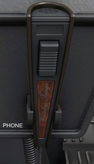 C152 - Black interior thumbnail 4