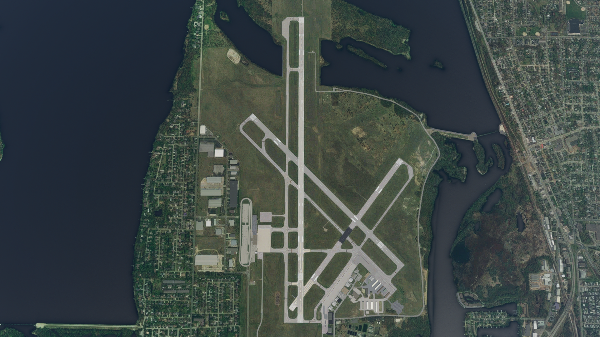 KLSE - La Crosse Regional Airport (La Crosse, Wisconsin) - Image 1