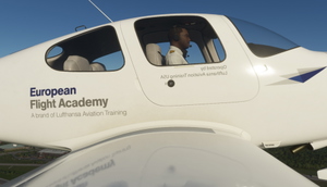 Cirrus SR22 (Lufthansa Aviation Training) thumbnail 10