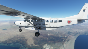 UN Caravan 208 B Weathered and Vandalized  thumbnail 4