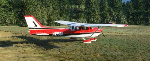 C172 Classic - Reims inspired red and black.