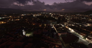 Escenario de Oviedo thumbnail 4