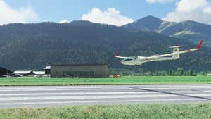 DG Flugzeugbau DG808S Landing challange LOWZ Zell am See thumbnail 4