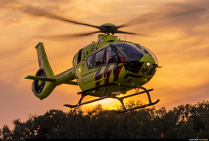 PH-UMC | Dutch Air Ambulance | Mobiel Medisch Team | 8K | H-135 thumbnail 16