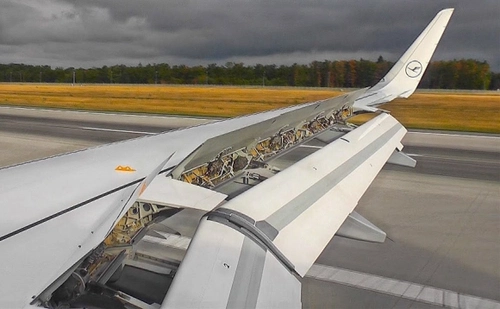Airbus A320neo wing views (working with A32nx mod)