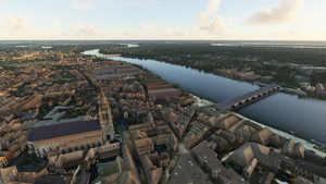 Libourne: Porte du Grand Port and other landmarks thumbnail 3