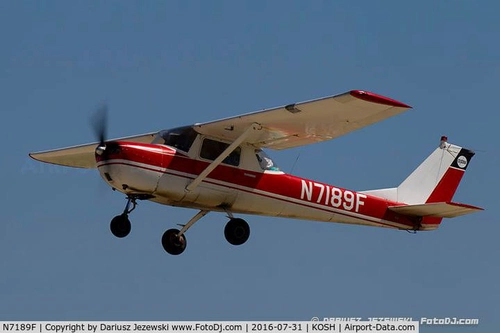 Cessna 150 Red