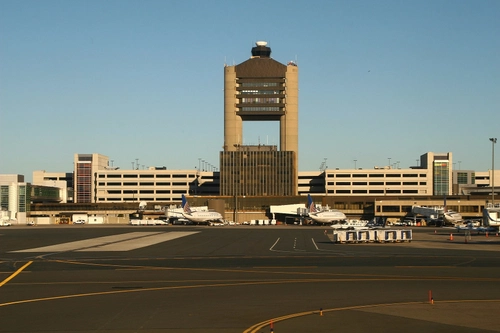 KBOS (Boston) real international routes