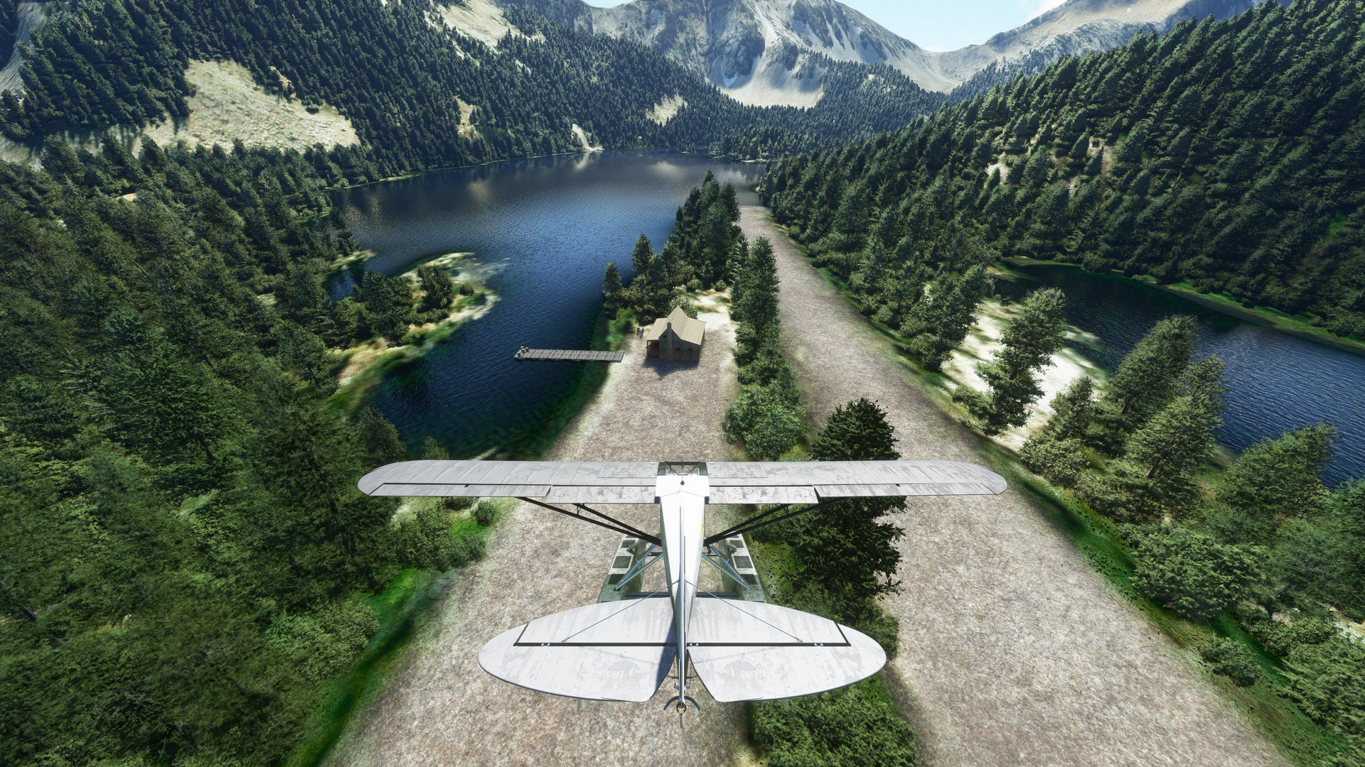 Imogene Lake seaplane and GA base, Idaho - Image 2