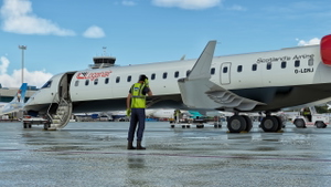 Aerosoft CRJ-700 LoganAir thumbnail 3