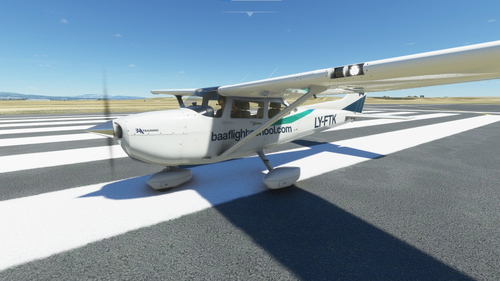 Cessna 172S BAA Training LY-FTK (4K Resolution)