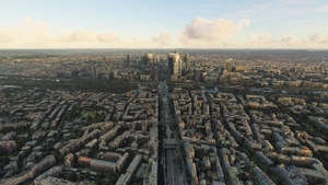 Paris La Défense - Saint-Denis thumbnail 7