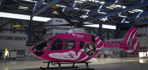 H135 Lady wings edition