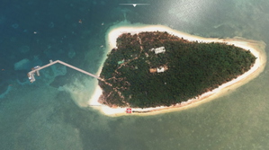 Green Island, Great Barrier Reef and Cairns Helipads + Scenery thumbnail 11