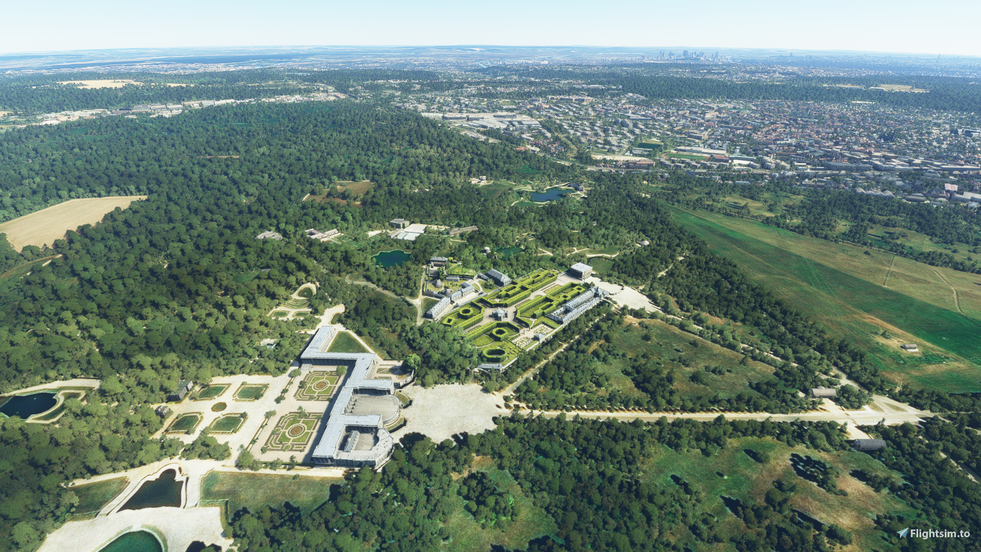 Versailles: Domaine de Trianon, Grandes Ecuries and other landmarks - Image 1