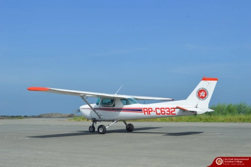 Asobo Cessna 152 Air Link Int'l Aviation College (ALIAC) 