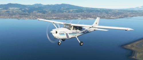 Cessna 172 (no wheel fairings) - Japan Coast Guard JA395A