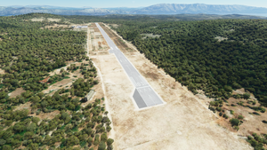 LDSB Brač Airport thumbnail 2