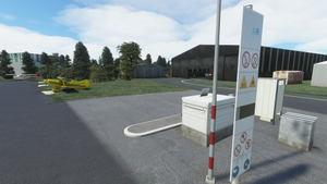 EGBG Leicester Airport / Aeroclub thumbnail 7