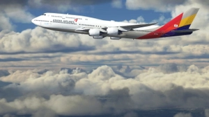 Asiana Airlines B747-8 (Not mirrored) thumbnail 2
