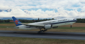China Southern Cargo Airlines CaptainSim 777-200F thumbnail 6