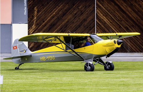 Cub Crafters Carbon-Cub EX with Swiss registration HB-YOU in Summer and Winter versions.