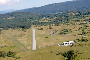 LJDI - Divaca Airfield, Slovenia thumbnail 3
