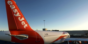 [A32NX] FlyByWire | Airbus A320neo Easy Jet G-UZHR in 8k thumbnail 12