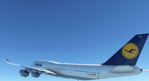 747-8i Lufthansa Livery thumbnail 1