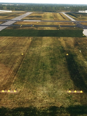 KMIC - Crystal Airport thumbnail 9