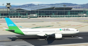 LEVEL Headwind A330-900 thumbnail 2