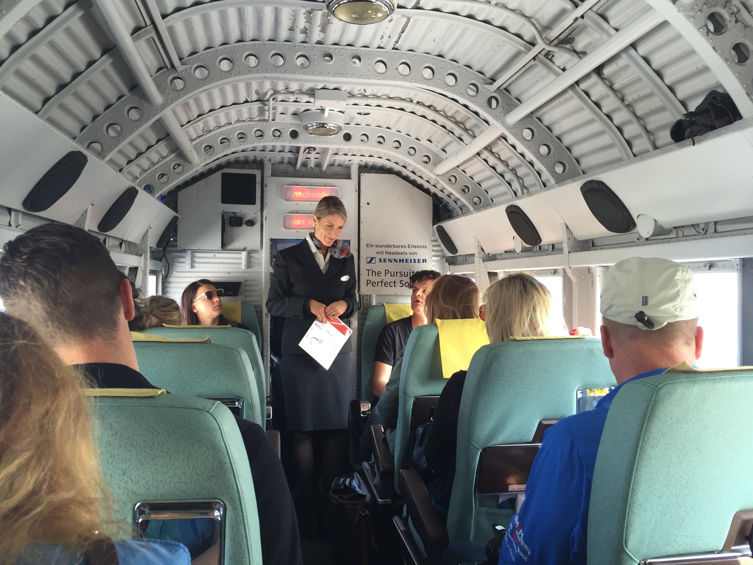 Self Loading Cargo JU-52 Cabin Layout 16 seats + 1 flight attendant - Image 1