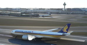 Singapore Airlines Headwind A330-900 thumbnail 9