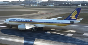 Singapore Airlines Headwind A330-900 thumbnail 4