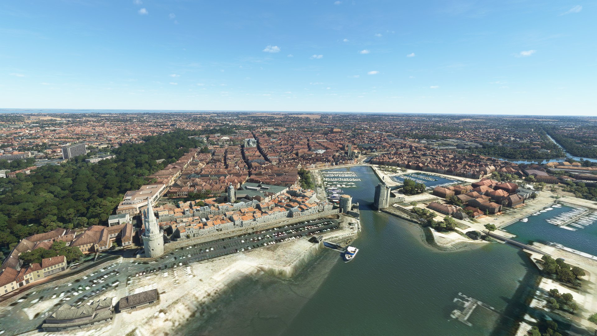 Tours du Port de la Rochelle, Pont de Ré and other landmarks - Image 1