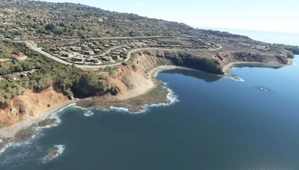 Water fix - Los Angeles County, California, USA thumbnail 7