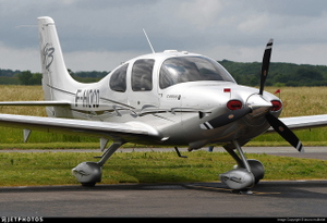 2007 Cirrus SR22 G3 with French registration F-HOCD. thumbnail 3