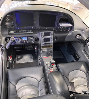 2007 Cirrus SR22 G3 with French registration F-HOCD. thumbnail 5