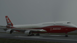 Boeing 747-8i Intercontinental 4K [No mirroring] thumbnail 2