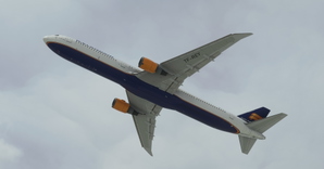 Icelandair CaptainSim 767-400ER thumbnail 5