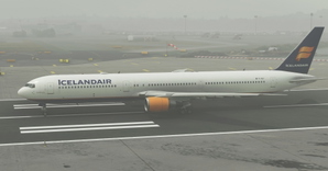 Icelandair CaptainSim 767-400ER thumbnail 2