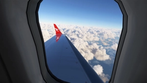 CRJ 1000 QantasLink VH-YQX Ultra thumbnail 8